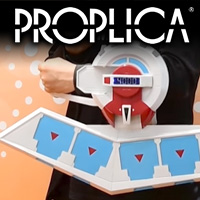 「PROPLICA デュエルディスク」の気になる収録音声やライフカウンターの仕様など、詳細をご紹介！