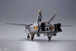 DX超合金 初回限定版VF-1Sバルキリー ロイ・フォッカースペシャル 05